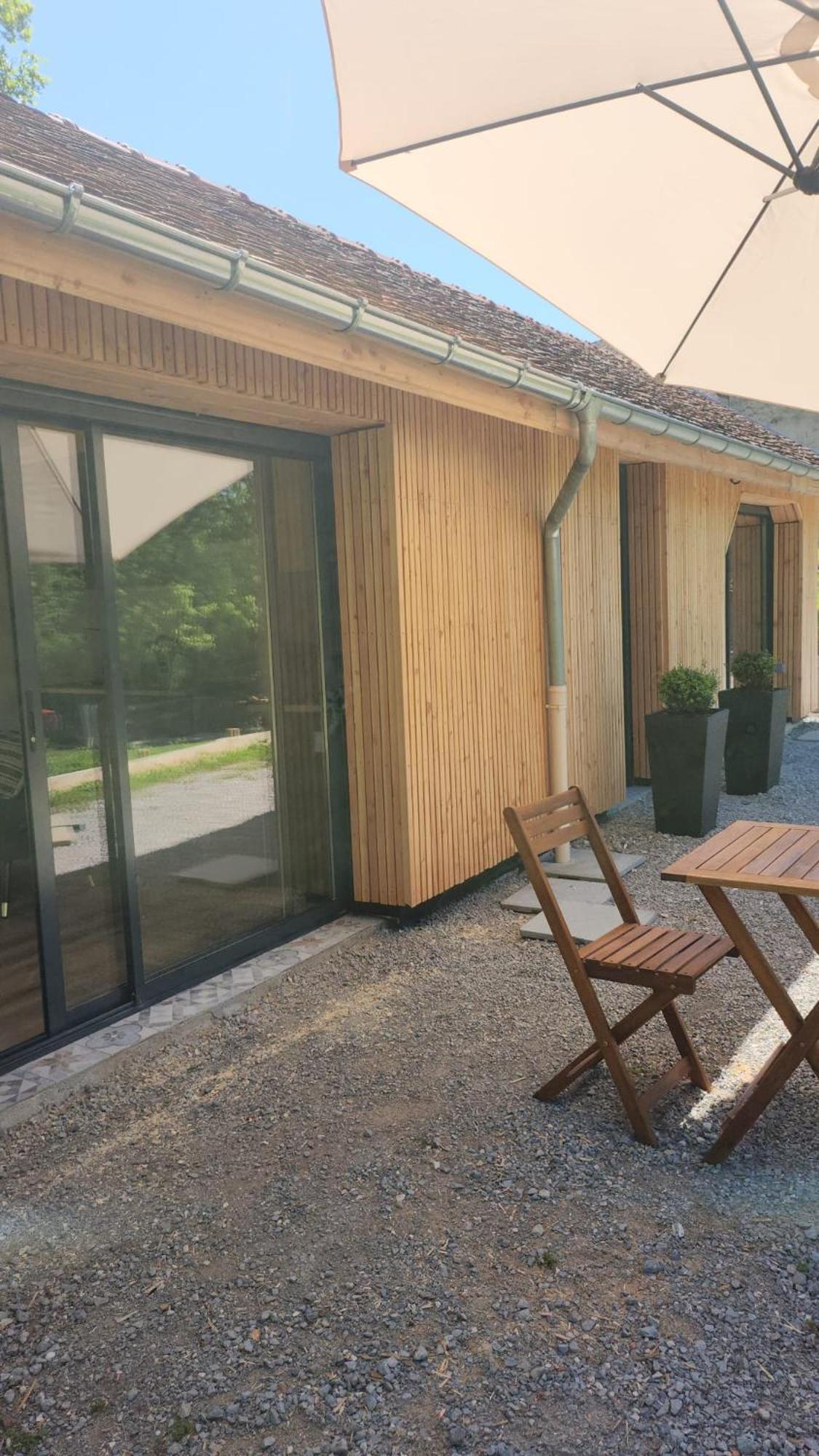 Lodge Du Chateau De Feschaux Villeneuve-sous-Pymont Eksteriør billede